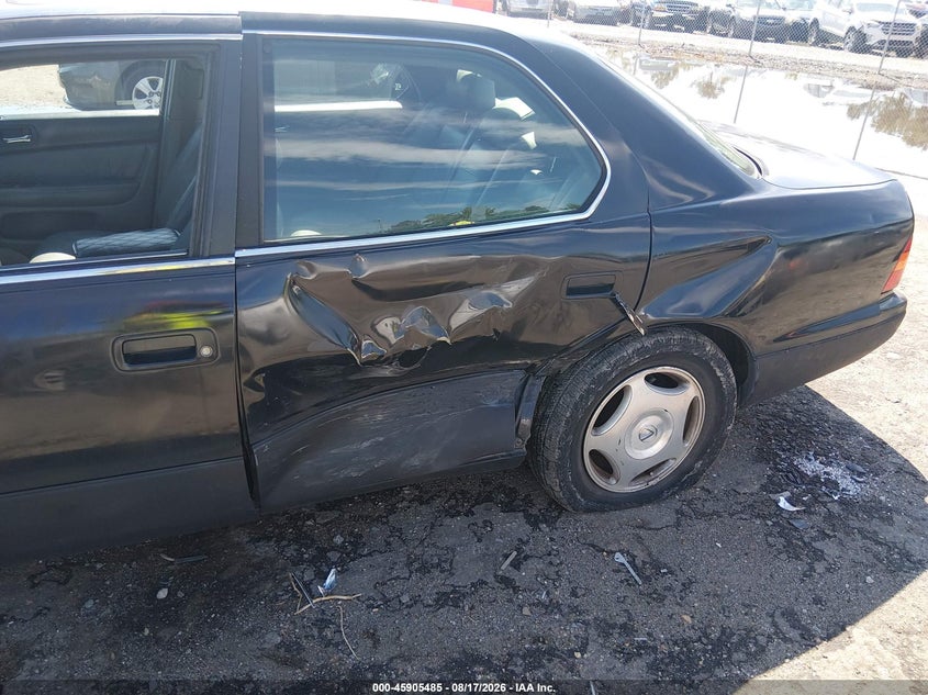 2000 LEXUS LS 400 auction photo 6