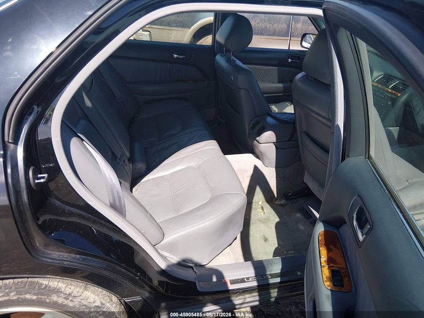2000 LEXUS LS 400 auction photo 8