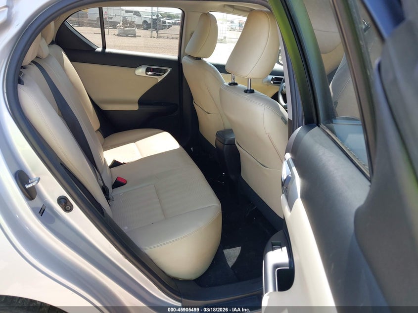 2013 LEXUS CT 200H auction photo 8