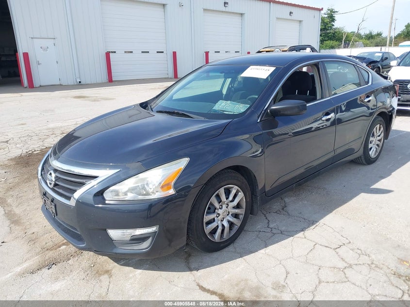 2013 Nissan Altima, Rear, IAAI, VIN 1N4AL3AP2DC271841 — photo 2