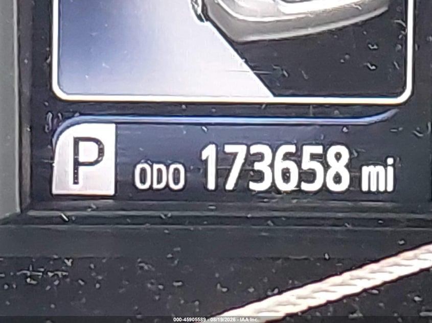 TOYOTA CAMRY - zdjęcie 15