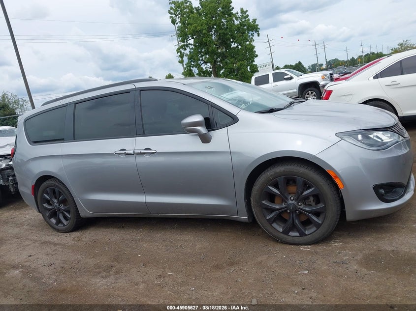 CHRYSLER PACIFICA - zdjęcie 13