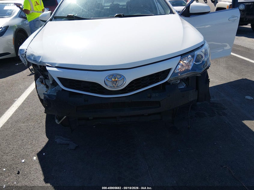 2012 TOYOTA CAMRY auction photo 6