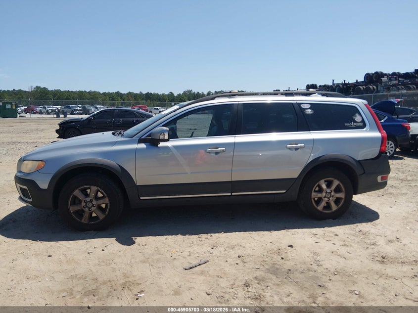 2010 VOLVO XC70 3.2 · Фото 15