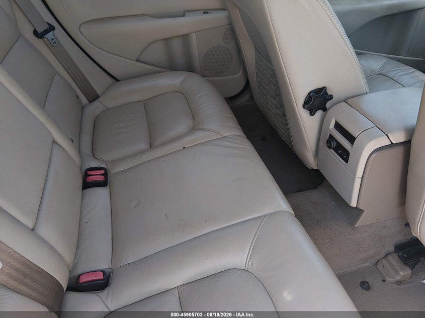 2010 VOLVO XC70 3.2 · Фото 8