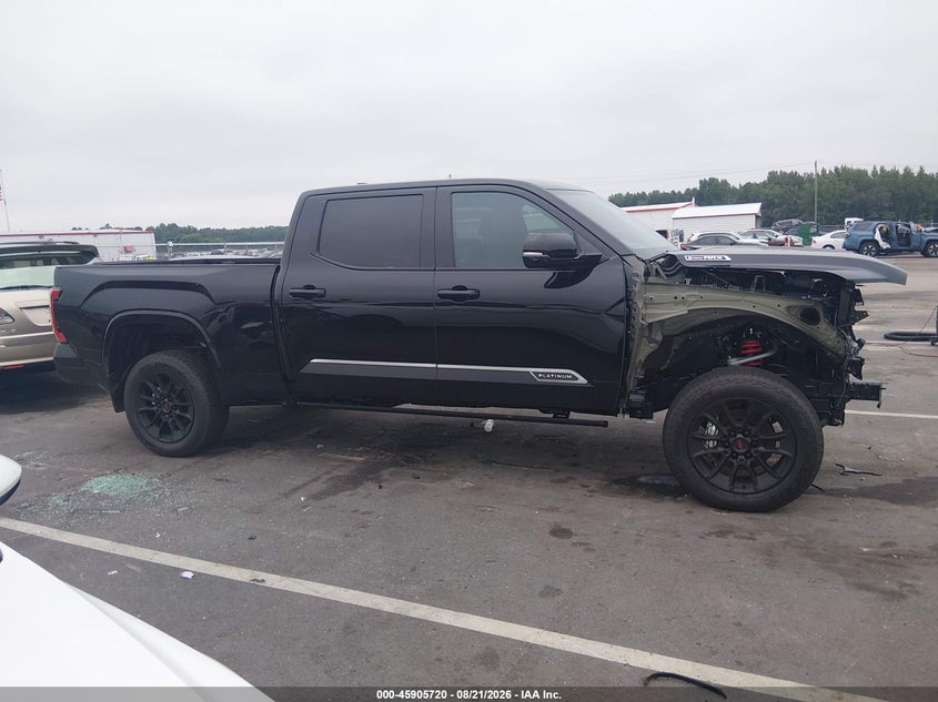 TOYOTA TUNDRA HYBRID - zdjęcie 13