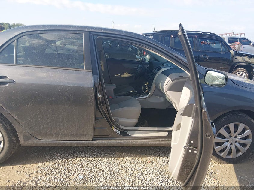 2012 TOYOTA COROLLA auction photo 5