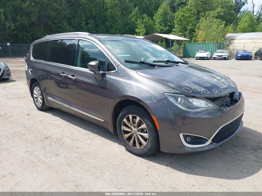 Vin: 2c4rc1bg5kr668335, lot: 46404870, chrysler pacifica touring l 2019 img_1