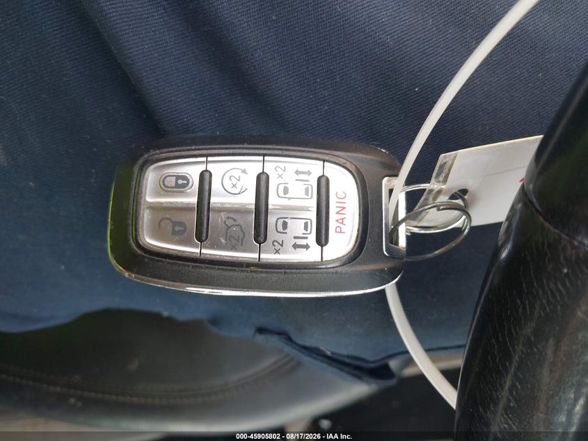 CHRYSLER PACIFICA - zdjęcie 11