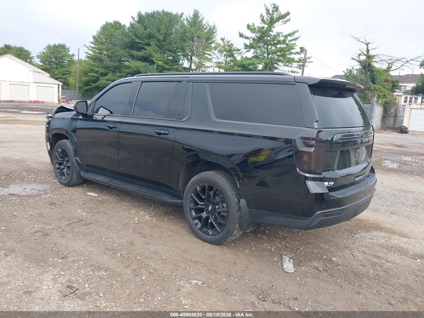 CHEVROLET SUBURBAN - zdjęcie 3