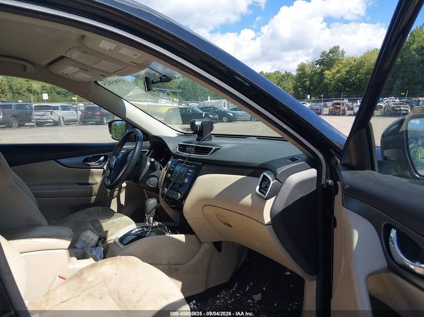 2016 NISSAN ROGUE auction photo 5