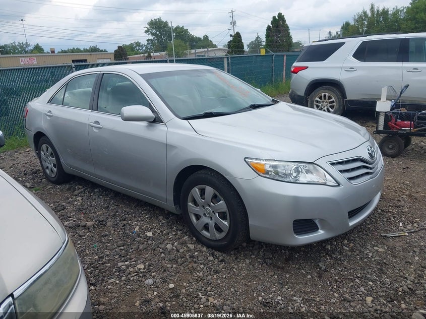 2011 TOYOTA CAMRY auction photo 1