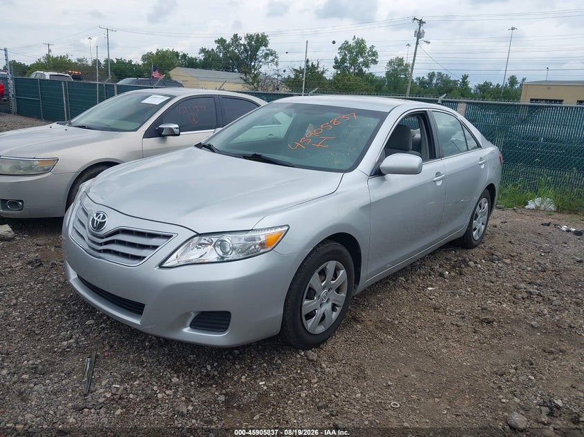 2011 TOYOTA CAMRY auction photo 2