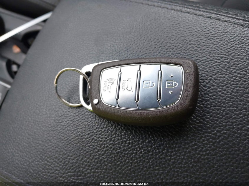 HYUNDAI TUCSON 2018 VIN KM8J3CA47JU636869