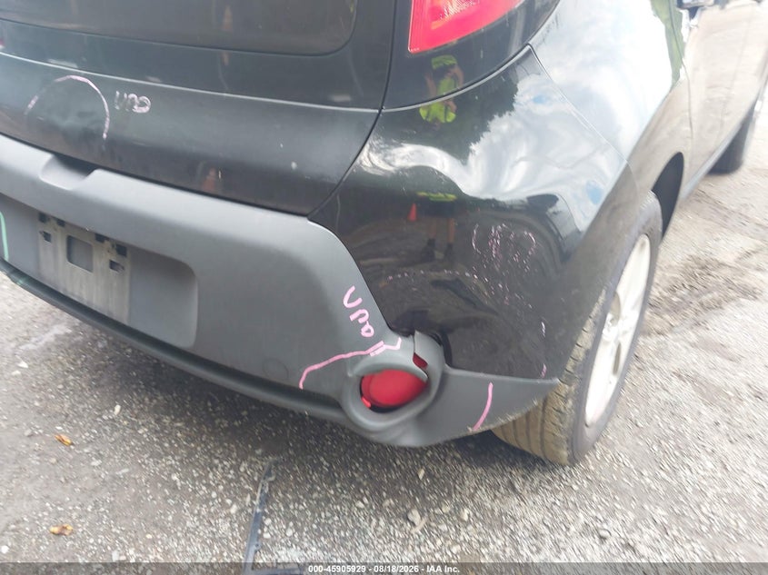 2016 KIA SOUL auction photo 6