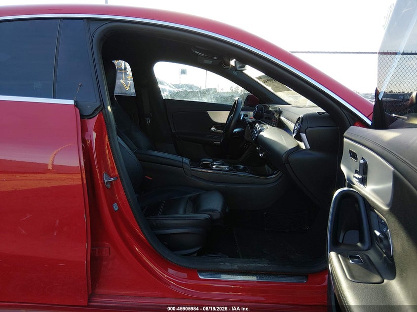 MERCEDES-BENZ CLA 250 - zdjęcie 5