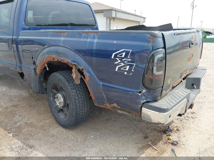 2011 FORD F-250 auction photo 6