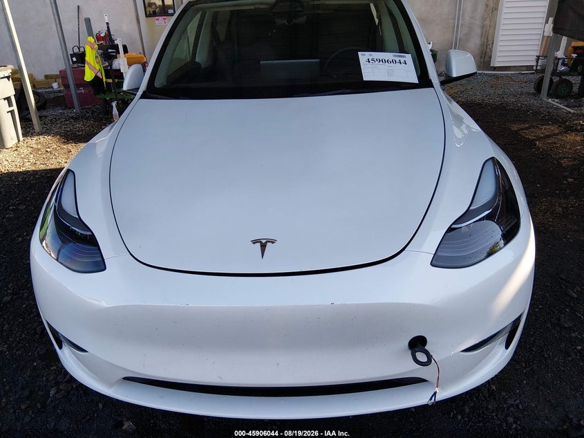 TESLA MODEL Y 2023 VIN 7SAYGDEE2PF800159