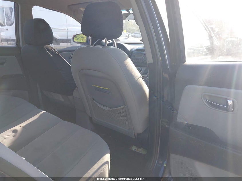 2010 HYUNDAI ELANTRA auction photo 8