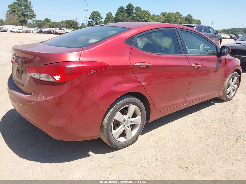 2013 HYUNDAI ELANTRA auction photo 4