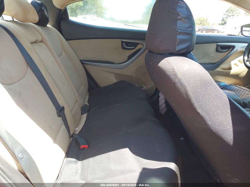 2013 HYUNDAI ELANTRA auction photo 8