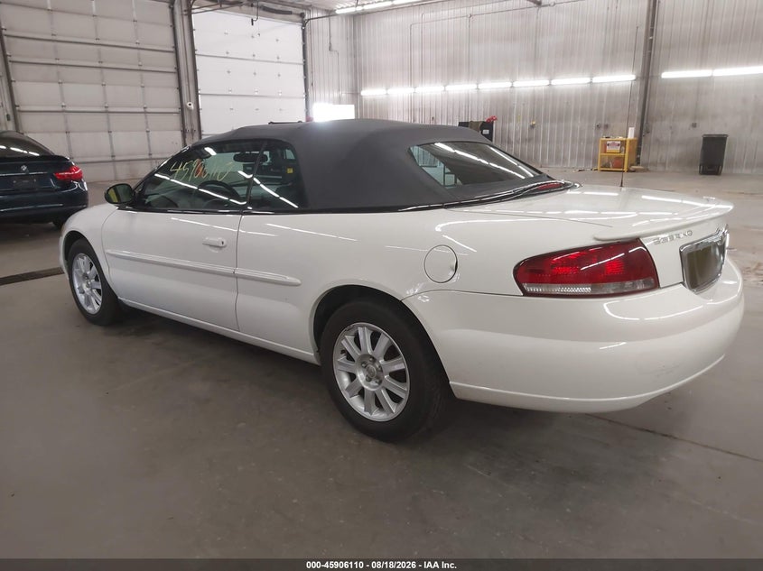 2005 CHRYSLER SEBRING auction photo 3