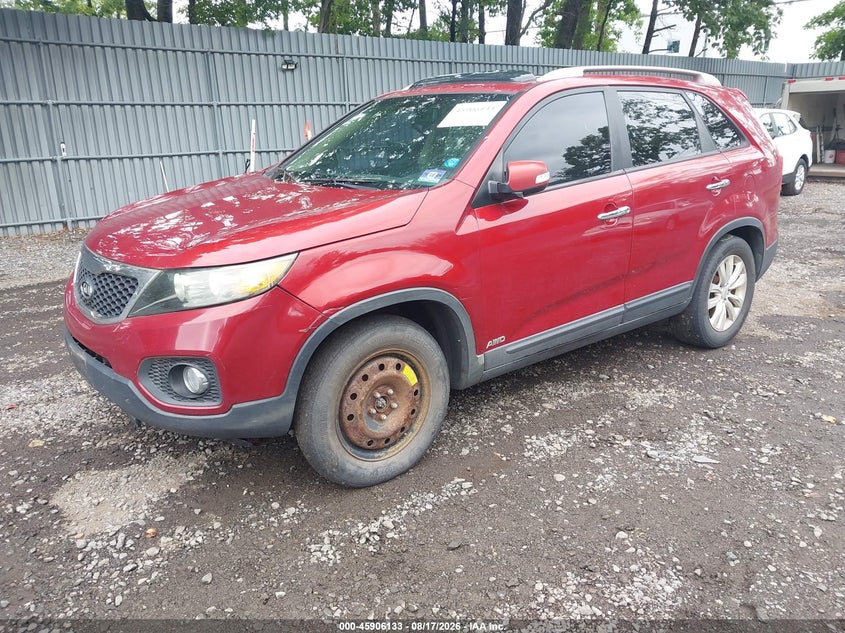 2011 KIA SORENTO auction photo 2
