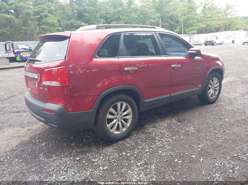 2011 KIA SORENTO auction photo 4