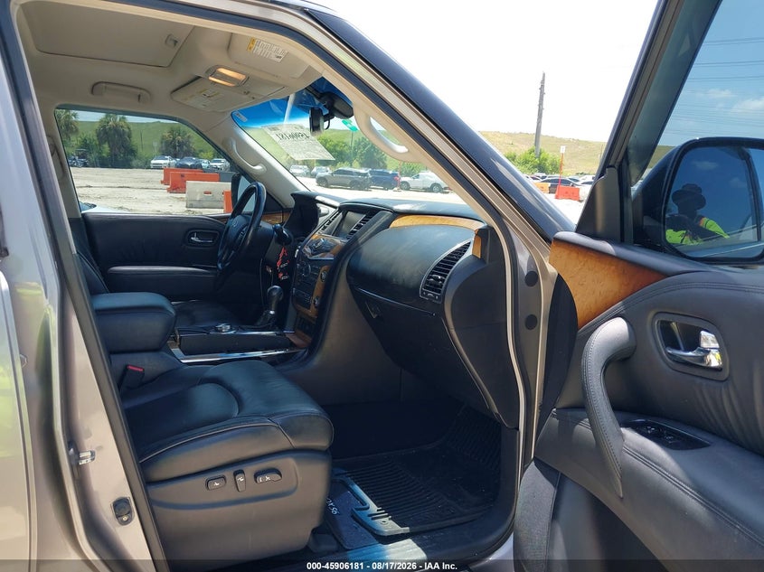 2011 INFINITI QX56 auction photo 5