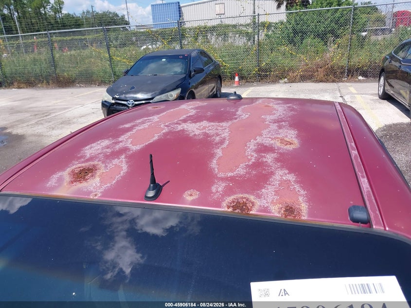 2004 PONTIAC GRAND PRIX auction photo 6