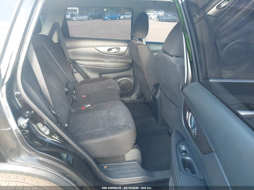 2015 NISSAN ROGUE auction photo 8
