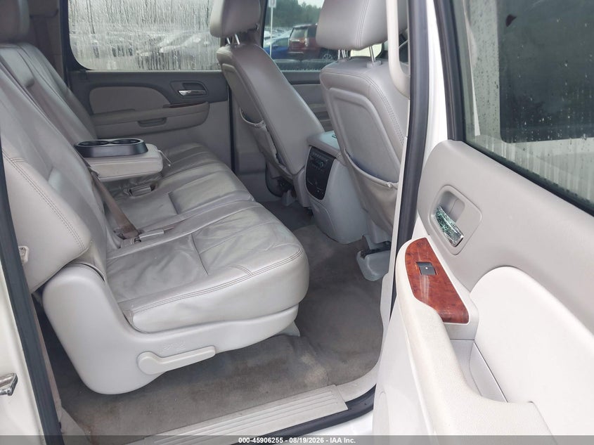 2012 GMC YUKON XL 1500 auction photo 8