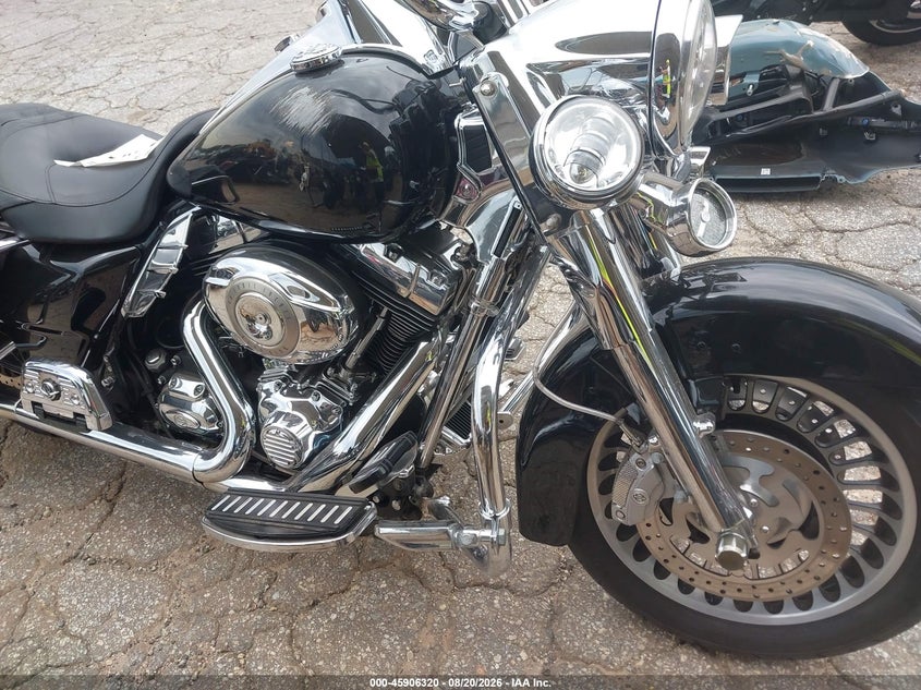 HARLEY-DAVIDSON FLHRC 2010