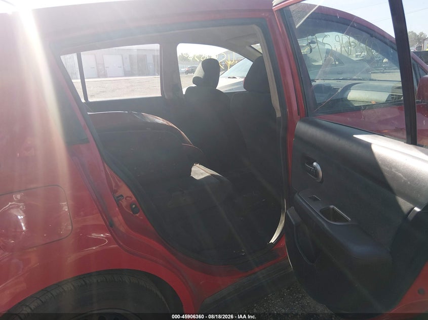 2012 NISSAN VERSA auction photo 8