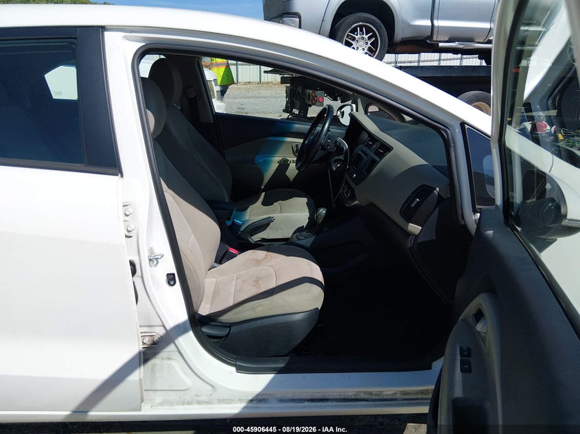 2014 KIA RIO auction photo 5