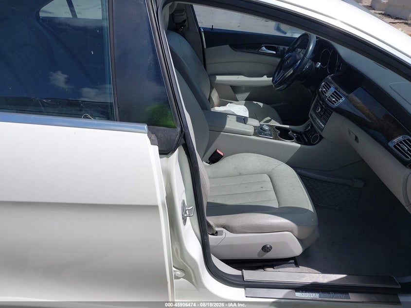 2012 MERCEDES-BENZ CLS 550 · Фото 5