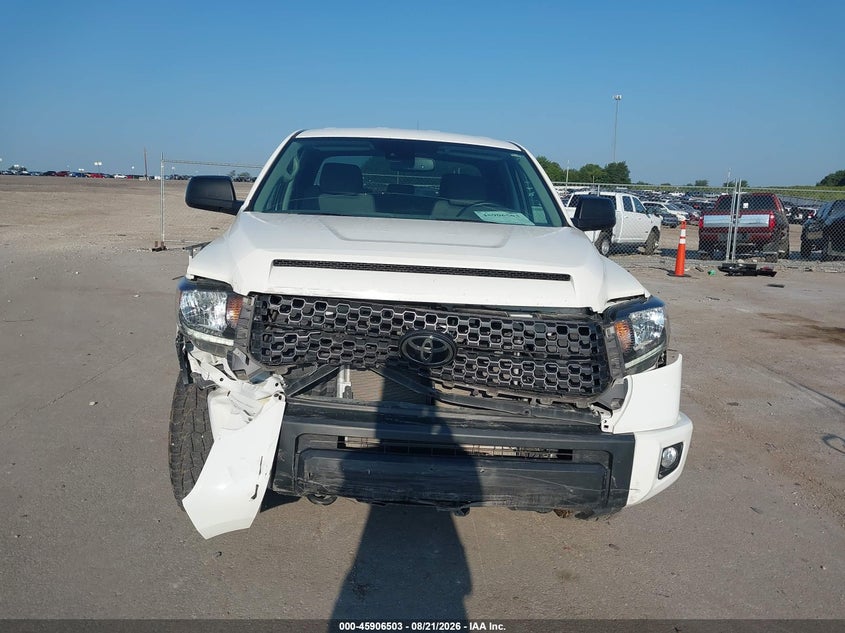 TOYOTA TUNDRA - zdjęcie 12