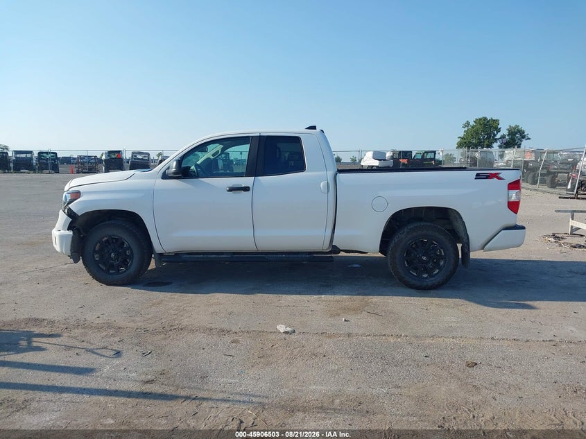 TOYOTA TUNDRA - zdjęcie 14