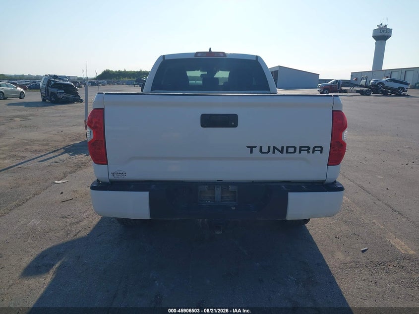 TOYOTA TUNDRA - zdjęcie 16