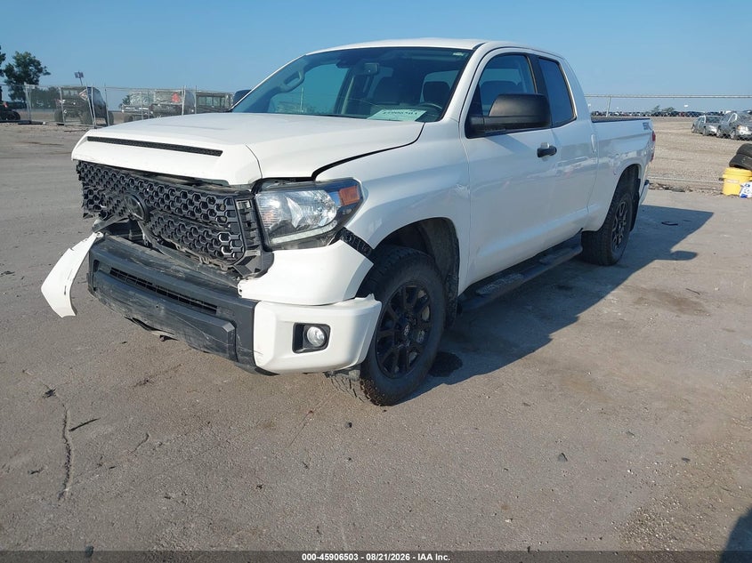TOYOTA TUNDRA - zdjęcie 2