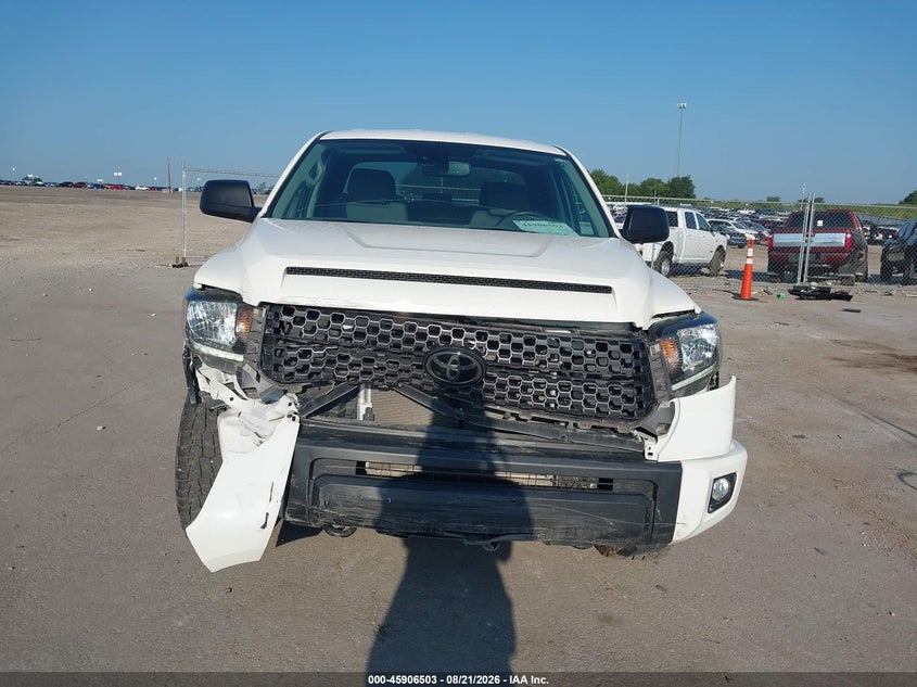 TOYOTA TUNDRA - zdjęcie 6