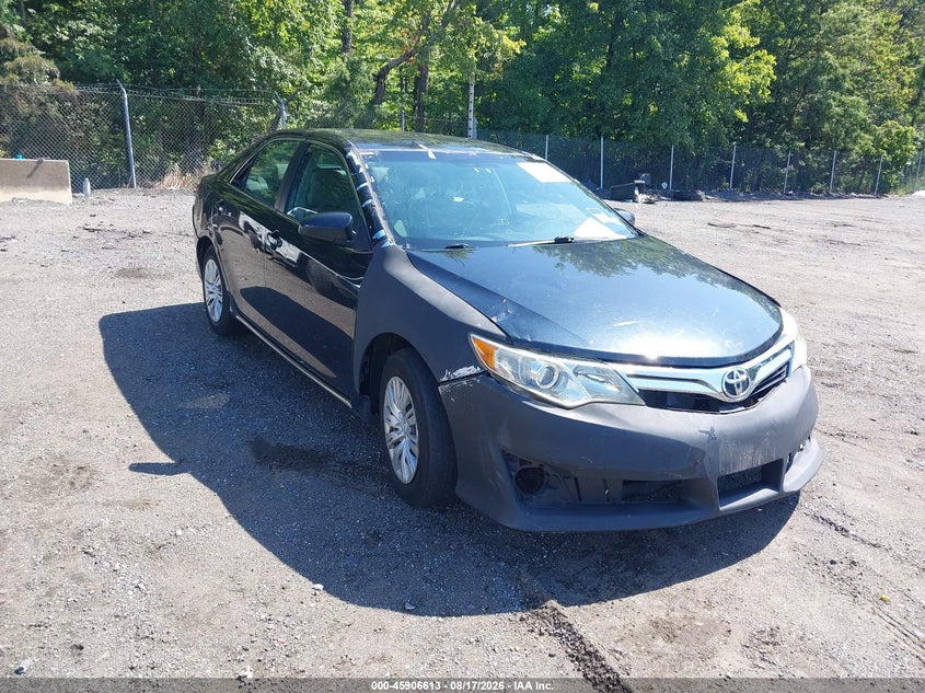 2014 TOYOTA CAMRY auction photo 1