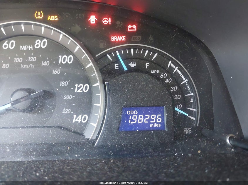 2014 TOYOTA CAMRY auction photo 7