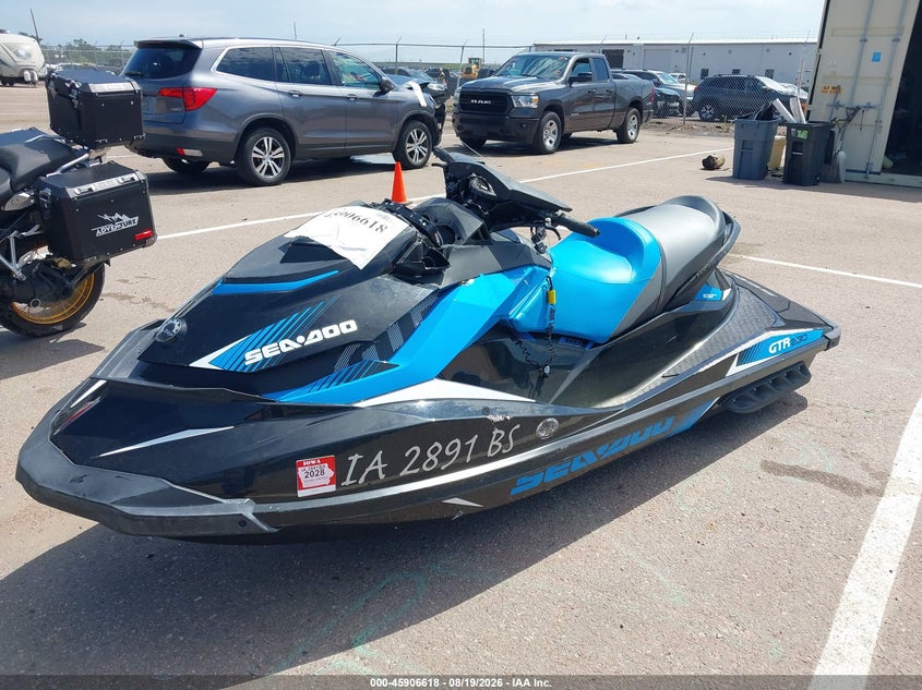 2017 SEADOO GTR 230 auction photo 2