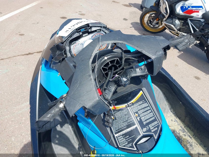 2017 SEADOO GTR 230 auction photo 6