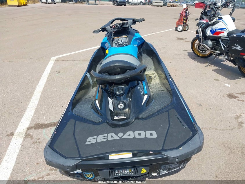 2017 SEADOO GTR 230 auction photo 8