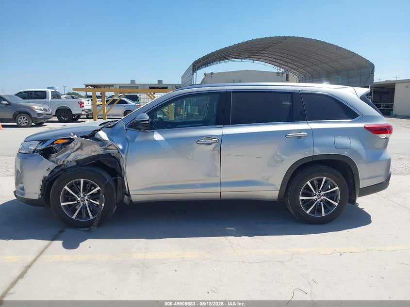 TOYOTA HIGHLANDER - zdjęcie 14