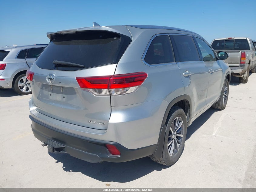 TOYOTA HIGHLANDER - zdjęcie 4
