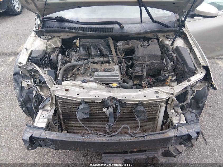 TOYOTA CAMRY - zdjęcie 10