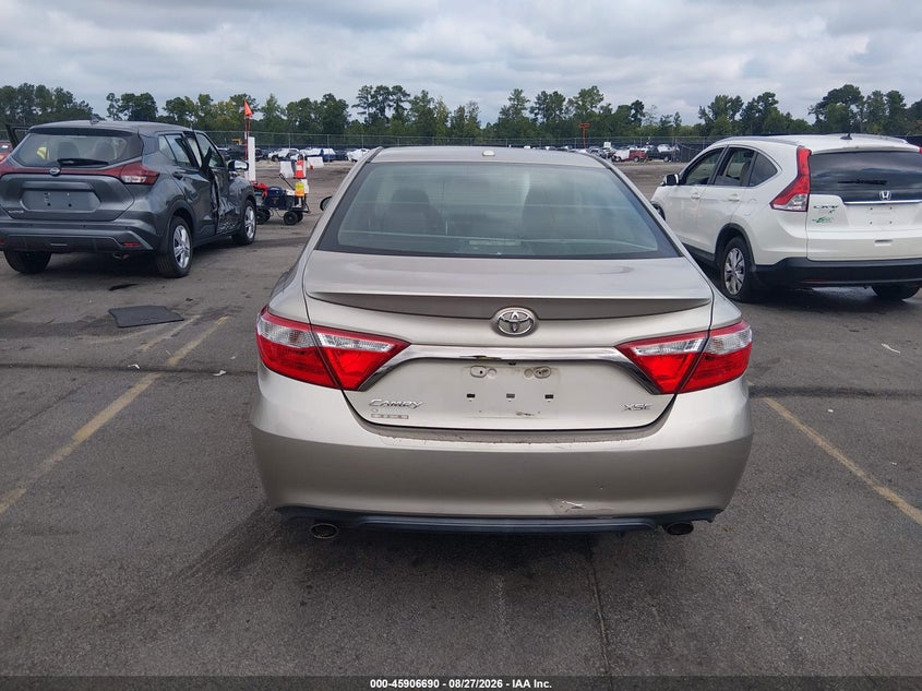 TOYOTA CAMRY - zdjęcie 15